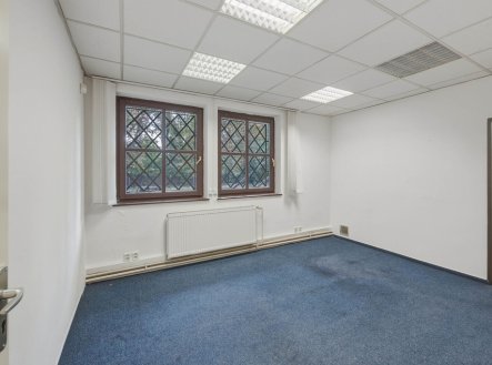 Pronájem kanceláře, 849 m²