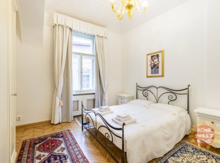 Pronájem bytu, 4+kk, 122 m²