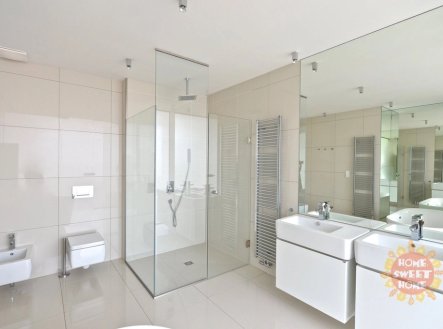 Pronájem bytu, 4+kk, 203 m²