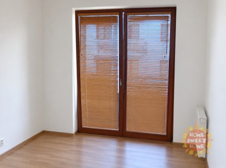 Pronájem bytu, 2+kk, 58 m²