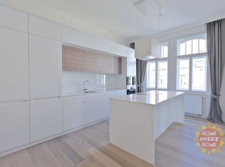 Pronájem bytu, 3+1, 137 m²
