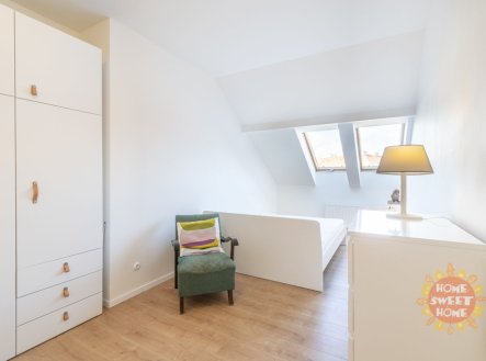 Pronájem bytu, 2+kk, 75 m²