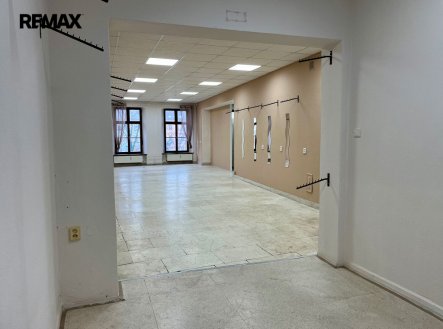 Pronájem obchodní prostory, 57 m²