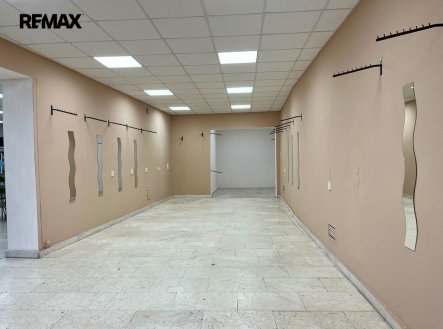Pronájem obchodní prostory, 57 m²