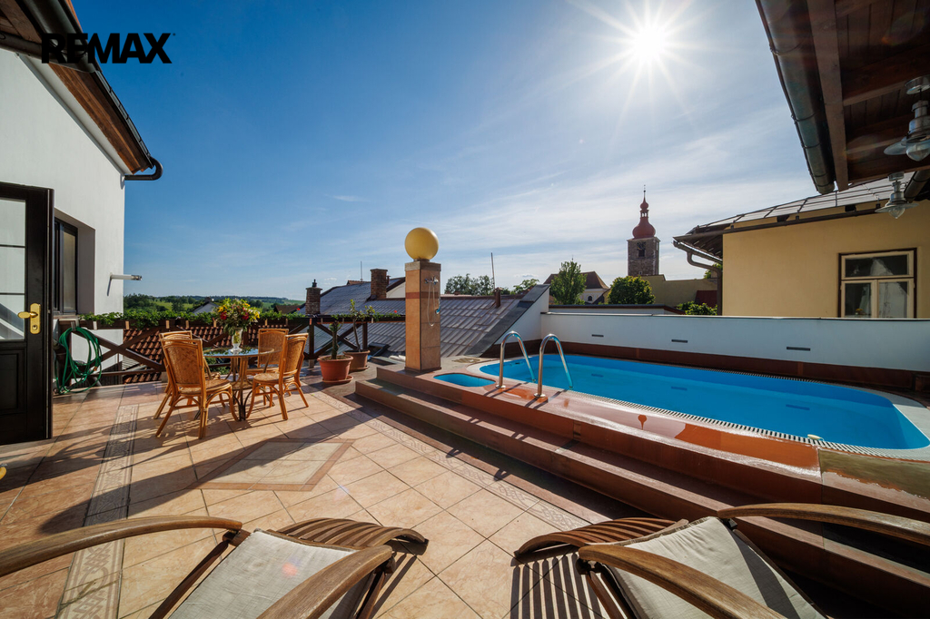 516a3733-hdr.jpg