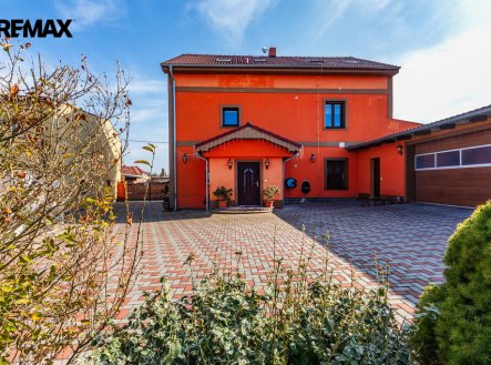 Prodej - dům/vila, 309 m² obrázek