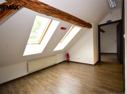 Pronájem kanceláře, 46 m²