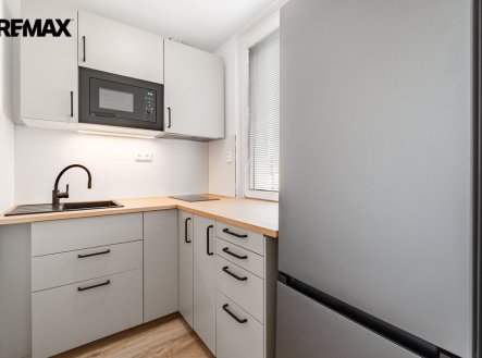 Pronájem bytu, 1+kk, 29 m²