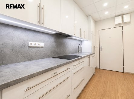 Pronájem bytu, 2+1, 49 m²