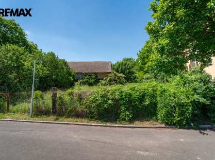 Prodej pozemku pro bydlení, 1 100 m²