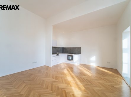 Pronájem bytu, 2+kk, 58 m²