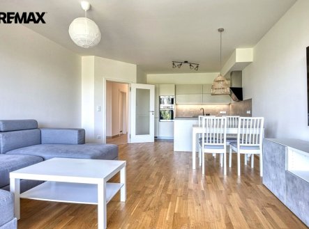 Pronájem bytu, 4+kk, 114 m²