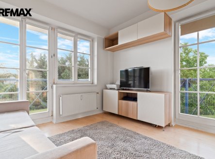 Pronájem bytu, 3+kk, 61 m²