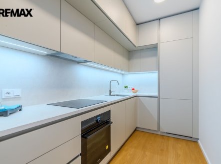 Pronájem bytu, 2+kk, 50 m²