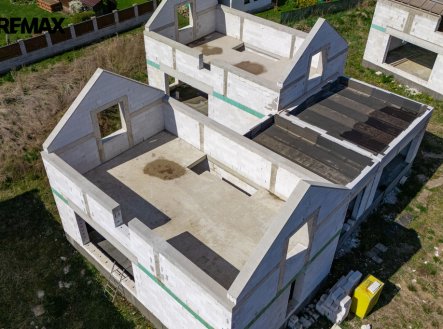 Prodej pozemku pro bydlení, 7 643 m²