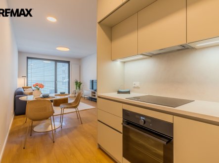 Pronájem bytu, 2+kk, 86 m²