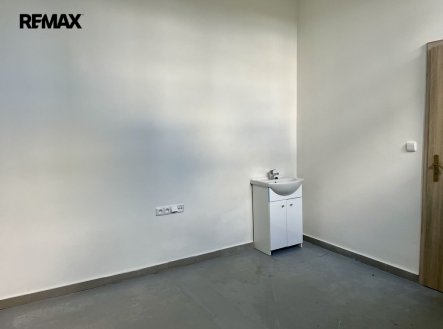 Pronájem obchodní prostory, 40 m²