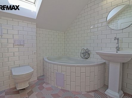 Prodej bytu, atypický, 141 m²