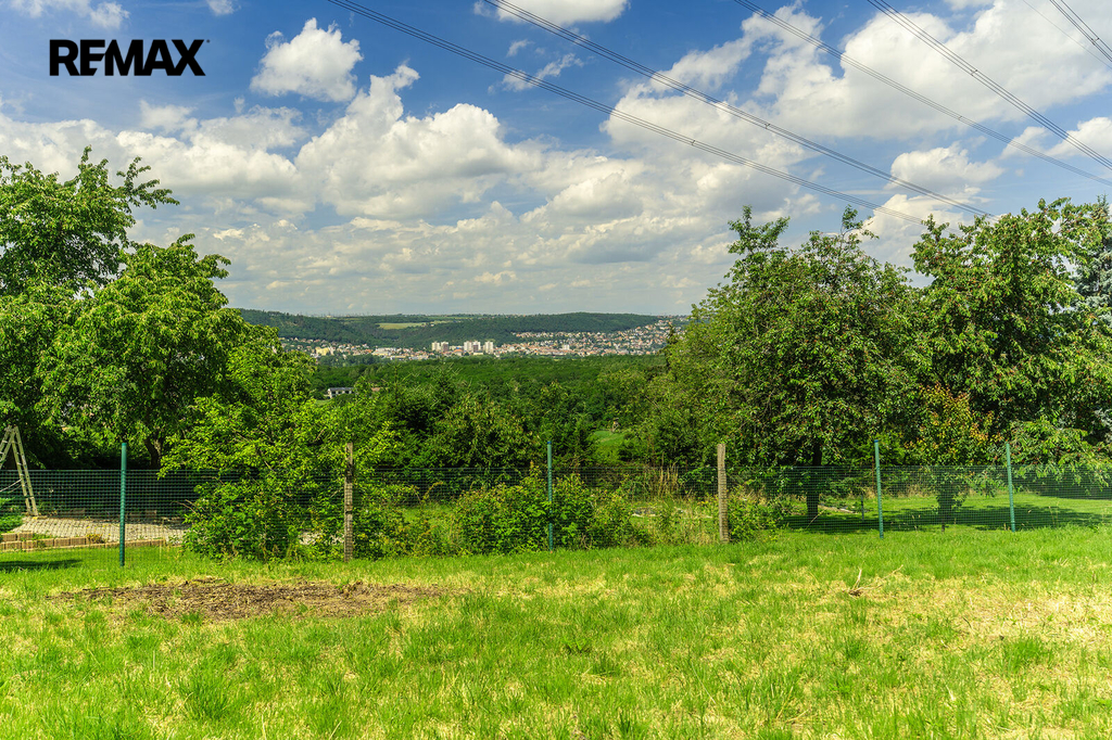 pozemek-zbraslav-1.jpg
