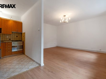 pokoj s kuchyňským koutem | Pronájem bytu, 2+kk, 57 m²
