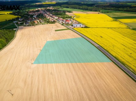 Prodej pozemku pro komerční výstavbu, 13 867 m²