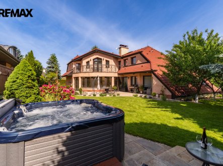 Prodej domu/vily, 354 m² obrázek