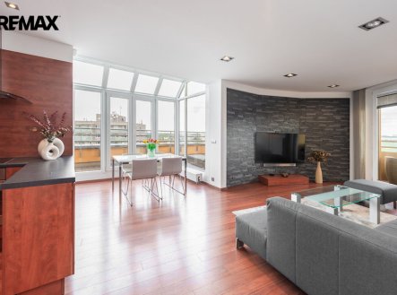 Pronájem bytu, 3+kk, 150 m²
