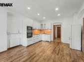 Prodej bytu, 3+kk, 75 m²