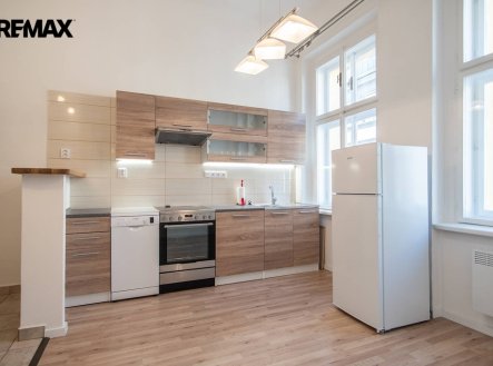 Pronájem bytu, 1+1, 44 m²