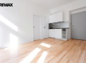 Pronájem bytu, 2+kk, 32 m²