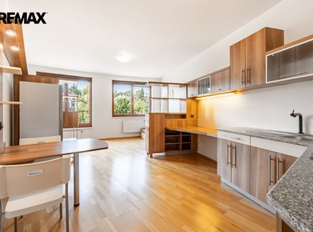 Pronájem bytu, 1+kk, 34 m²