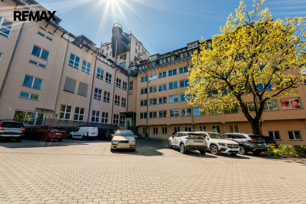 p1207442-hdr.jpg
