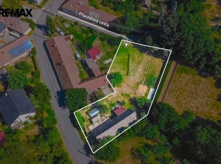 Prodej pozemku pro bydlení, 1 600 m²