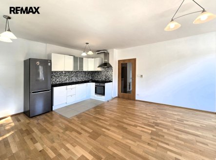 Pronájem bytu, 3+kk, 68 m²