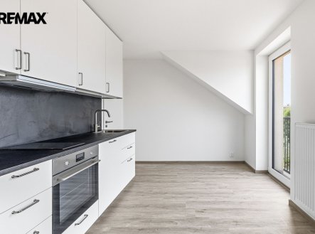Pronájem bytu, 2+kk, 3 180 m²