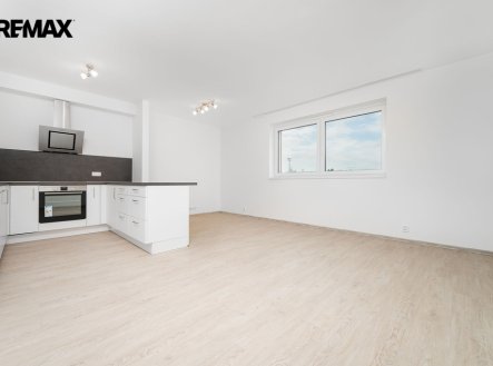 Pronájem bytu, 3+kk, 85 m²