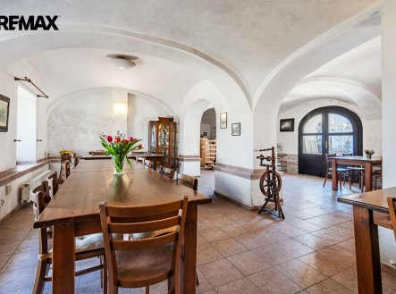 Prodej restaurace, 951 m²