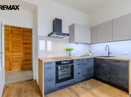 Pronájem bytu, 2+kk, 55 m²