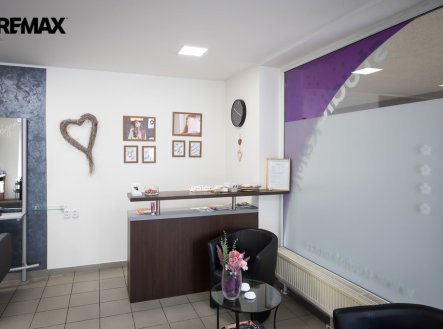 Prodej obchodní prostory, 74 m²