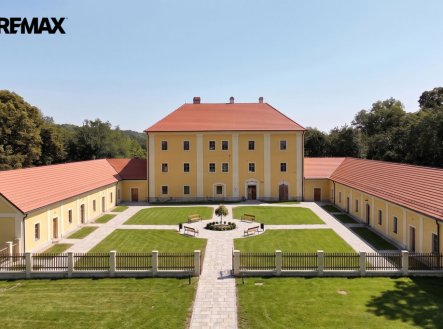 Prodej historického objektu, 4 639 m²