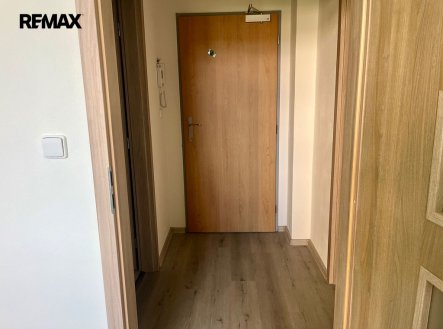 Pronájem bytu, 2+kk, 35 m²