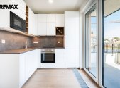 Pronájem bytu, 1+kk, 43 m²