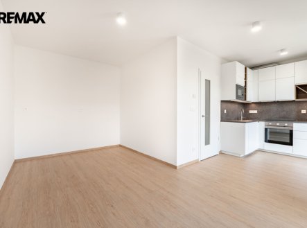 Pronájem bytu, 1+kk, 43 m²