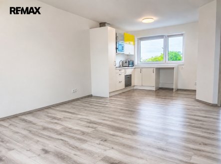 Pronájem bytu, 2+kk, 50 m²