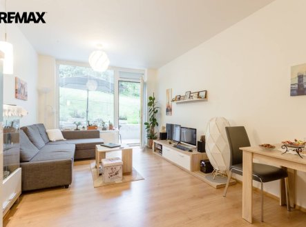 Pronájem bytu, 1+kk, 33 m²
