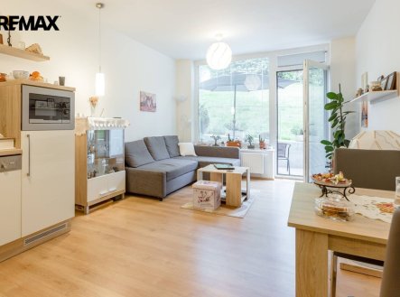 Pronájem bytu, 1+kk, 33 m²