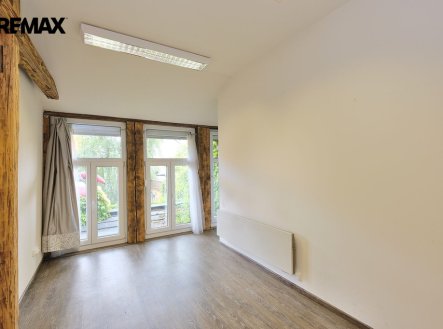 Pronájem kanceláře, 46 m²