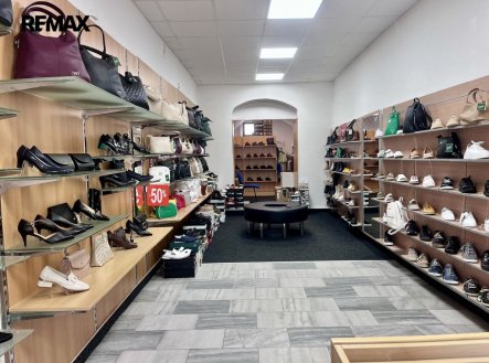 Pronájem obchodní prostory, 61 m²