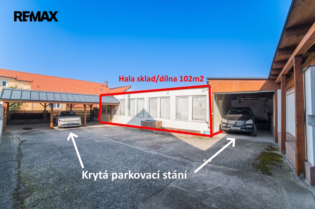 parkovaci-dvur-u-prvniho-vjezdu-1.jpg