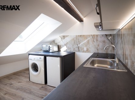 Pronájem bytu, 2+kk, 31 m²